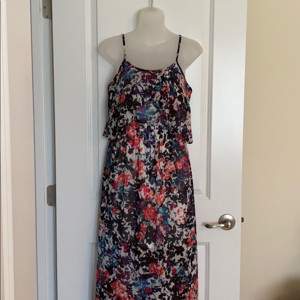 NEW Xhilaration Floral Maxi Dress